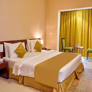 2* Hotel Grand Square